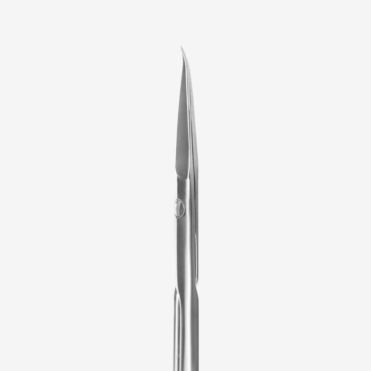 Staleks Pro EXPERT 51 slim tapered blades provide delicate control