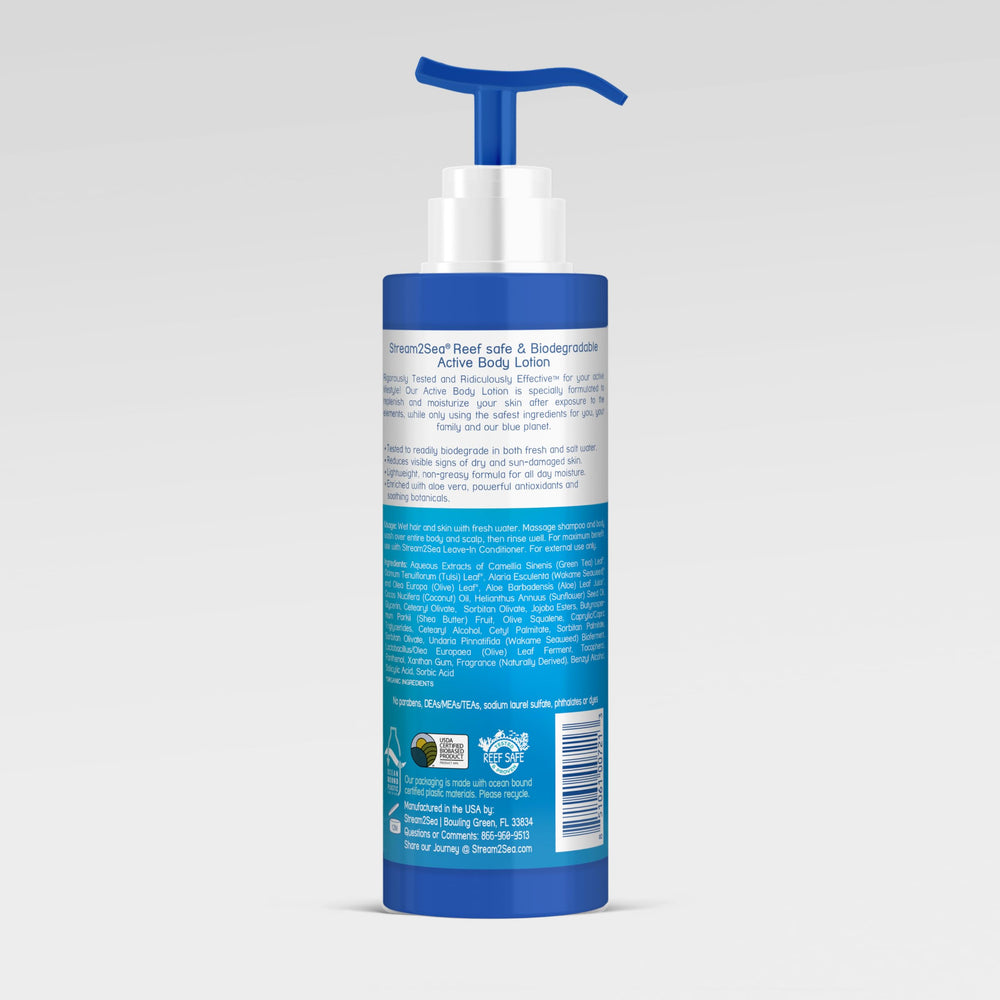 STREAM 2 SEA USA-made bottle rests on recycled-content packaging