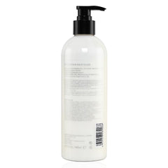 Packaging box of Suisuaie conditioner ready for gifting or storage.