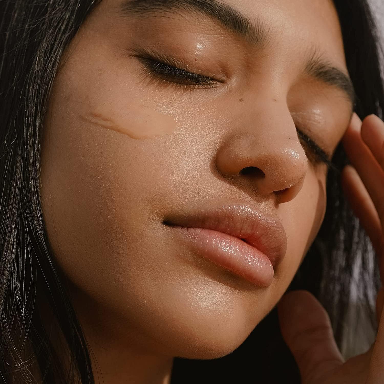 Active vitamin C and Niacinamide in CC Me Serum