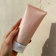 Summer Fridays Gift Set packaging features two hydrating skincare essentials.