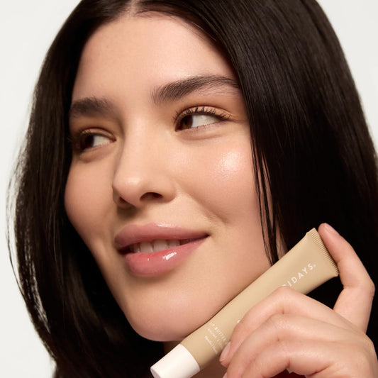 Summer Fridays Vanilla Lip Butter Balm application swatch showing smooth lips.