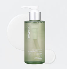 SUMSAE Pore Control cleanser bottle shows gentle cleansing in a clean setup.