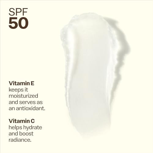 Application close-up shows clear gel spreading for quick absorption.