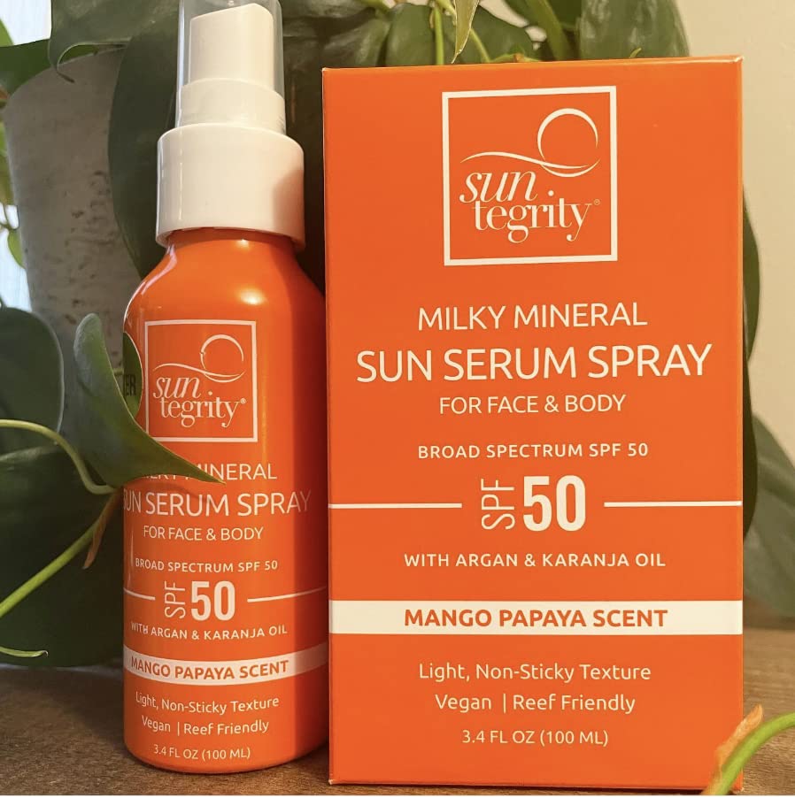 Natural mango and papaya scent in Suntegrity spray for refreshing application