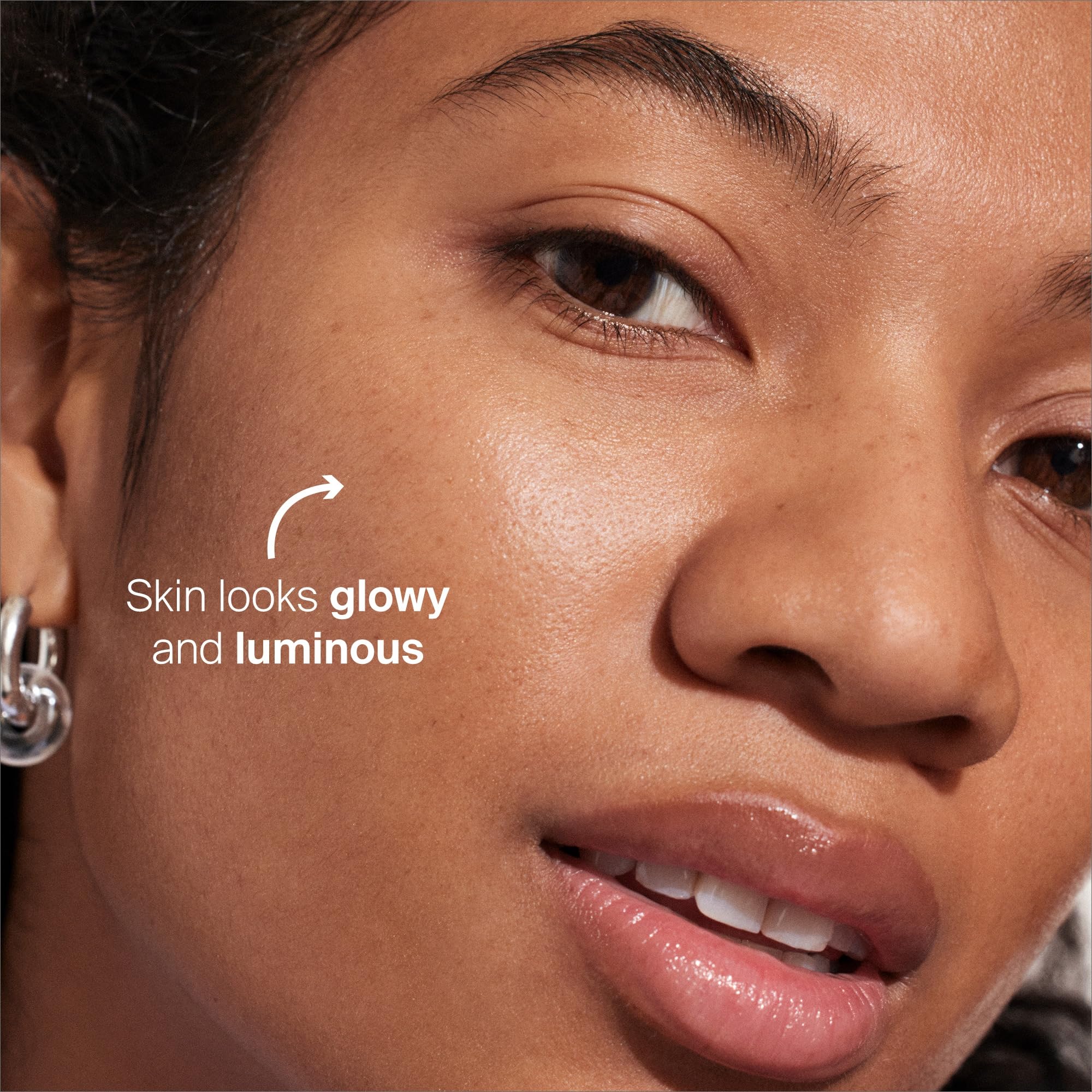 Hydration blend with hyaluronic acid and vitamin B5 visible in product imagery