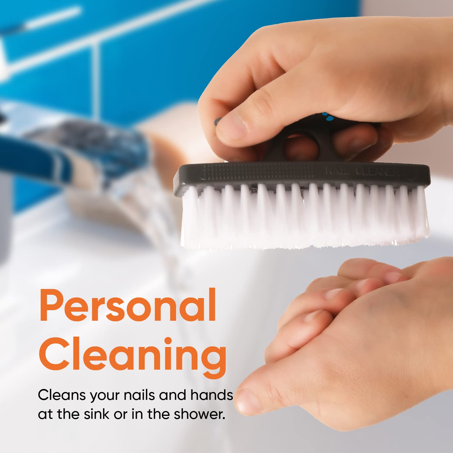 Superio bathroom cleaning brush suitable for tiles and fixtures.