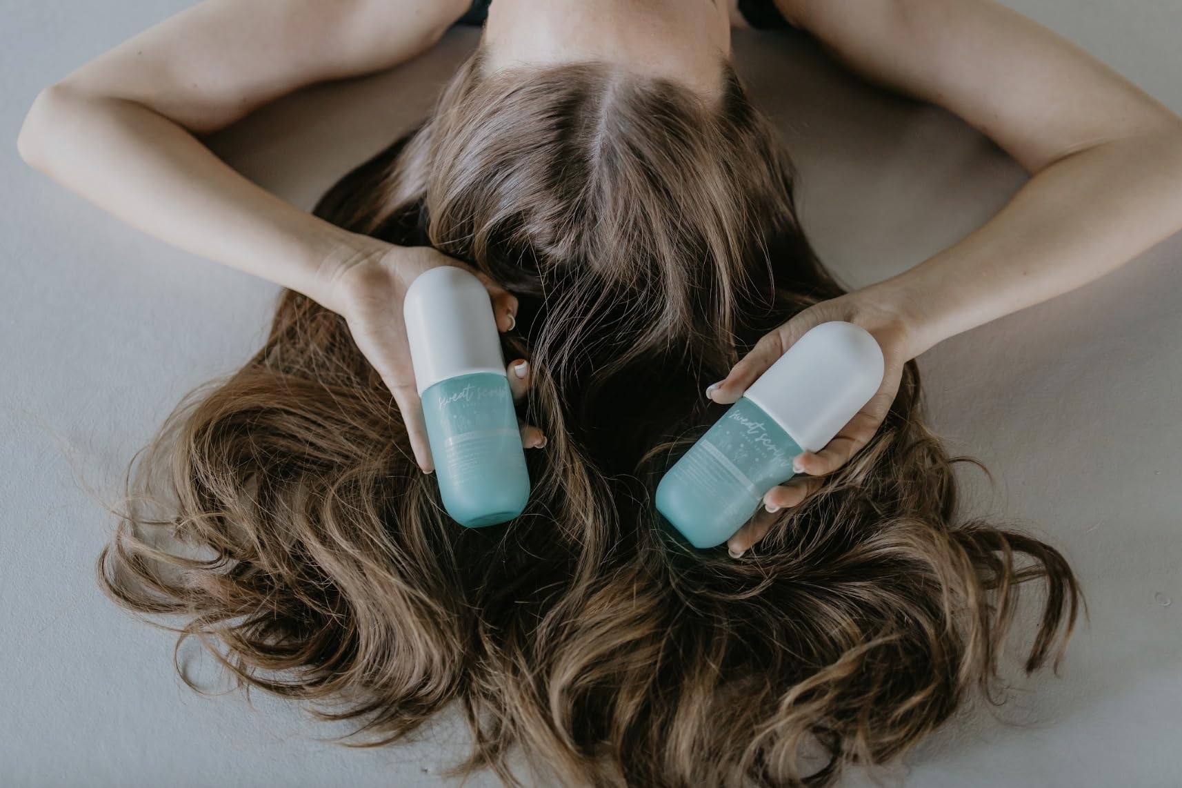 Sweat Script non-aerosol absorbs oil and sweat instantly