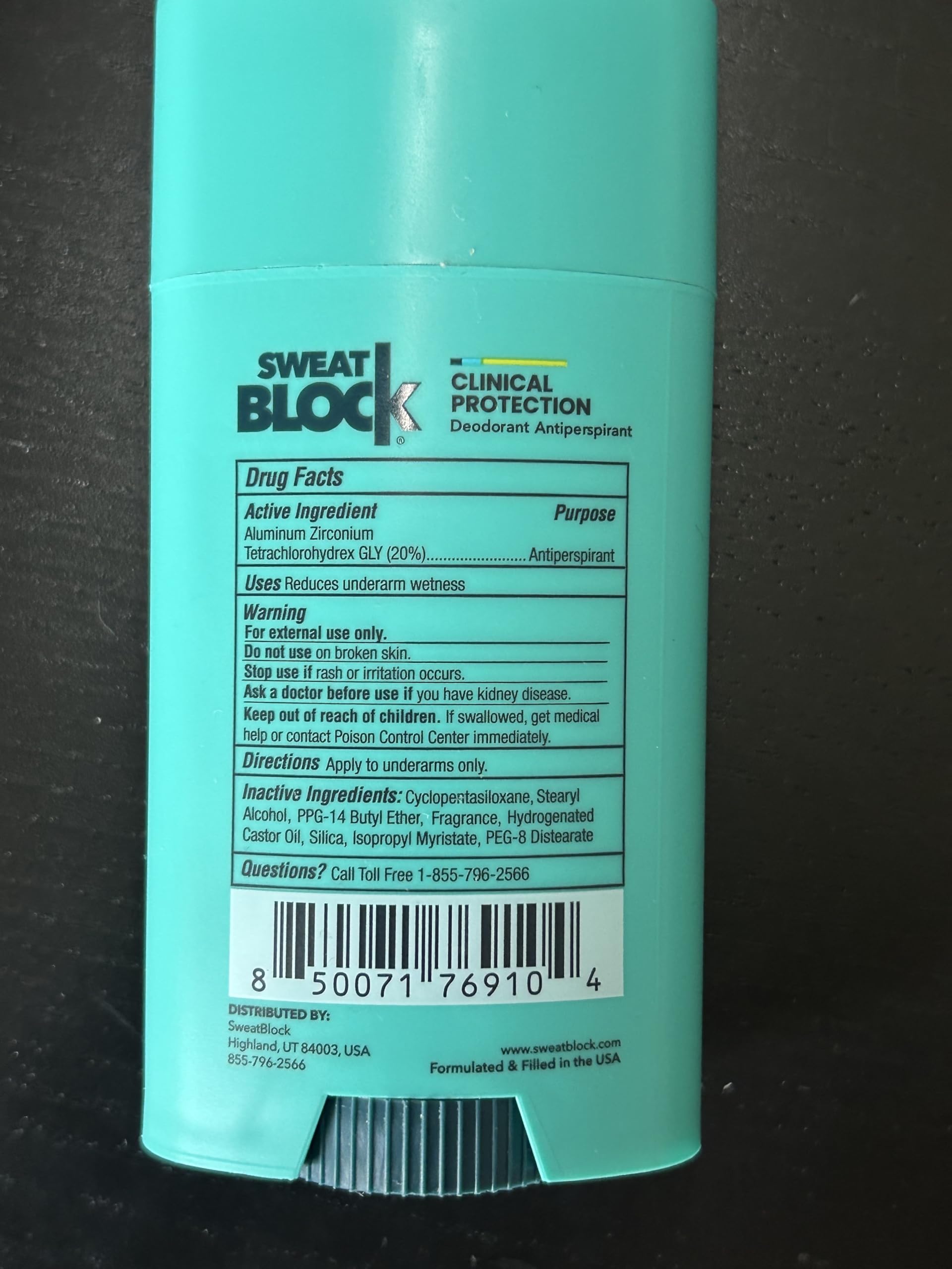 SweatBlock Coastal Fresh compatibility with DRIBOOST Wipes.
