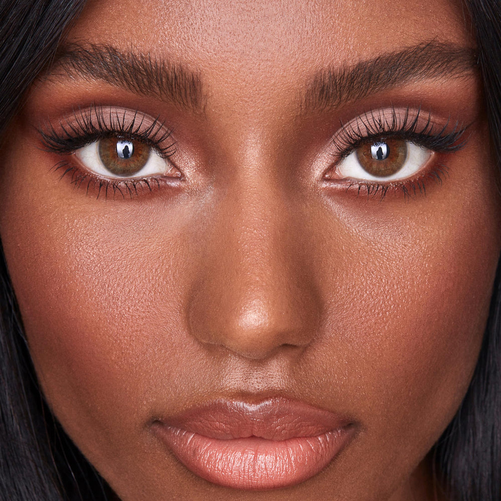 Sweed No Lash-Lash 10mm lashes provide dramatic yet natural enhancement