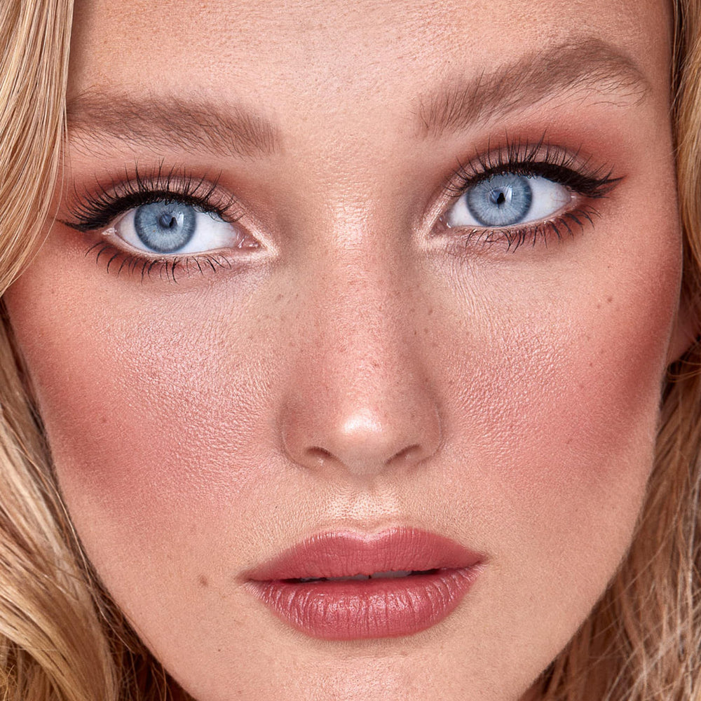Sweed No Lash-Lash 12mm lashes accent outer corners for lifted eye shape