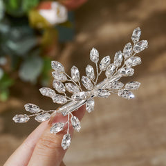 SWEETV adjustable bridal side clip fits a variety of hairstyles securely.