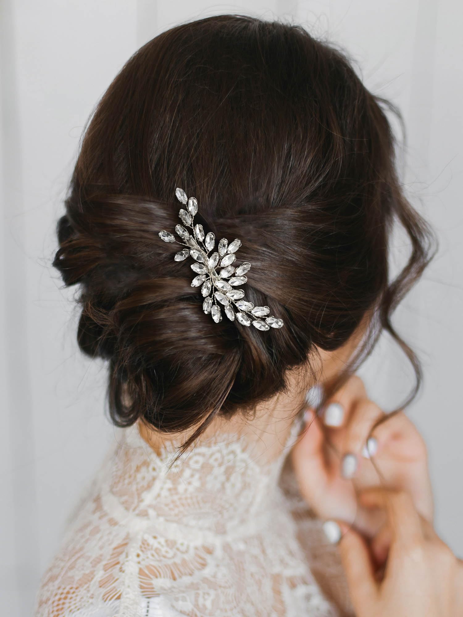 SWEETV elegant bridal hair piece elevates formal wedding looks.