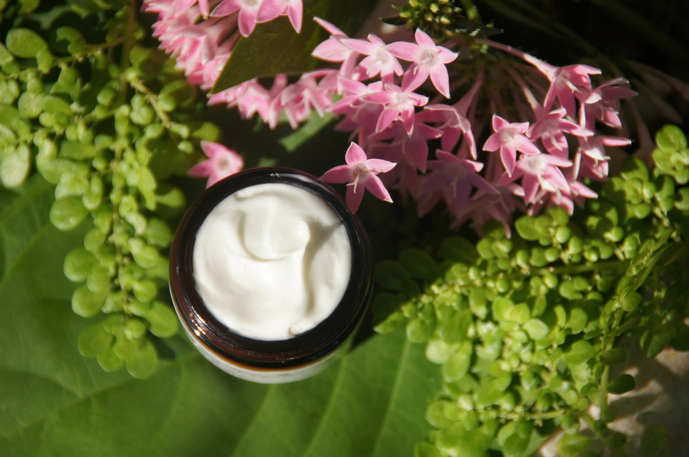 Tammy Fender Spontaneous Recovery Crème jar showing luxurious formula for daily protection.