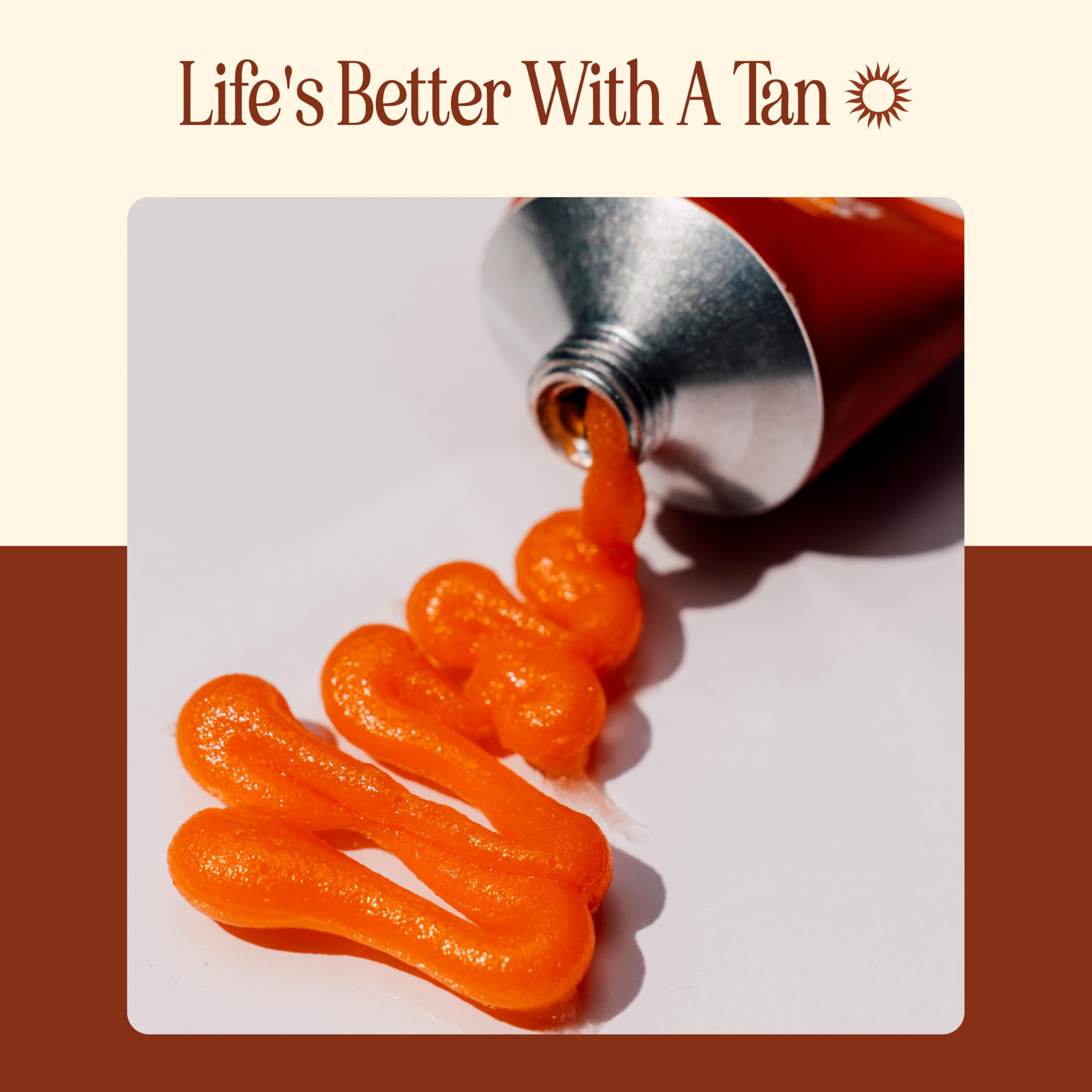 Hand applying Tan De Soleil Orange Gel for a smooth tan