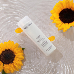 Tec Italy Scultore packaging showcases nourishing formula for curls.