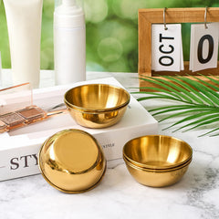 Teenyyou stainless steel mini mixing bowl offers durability for frequent use.