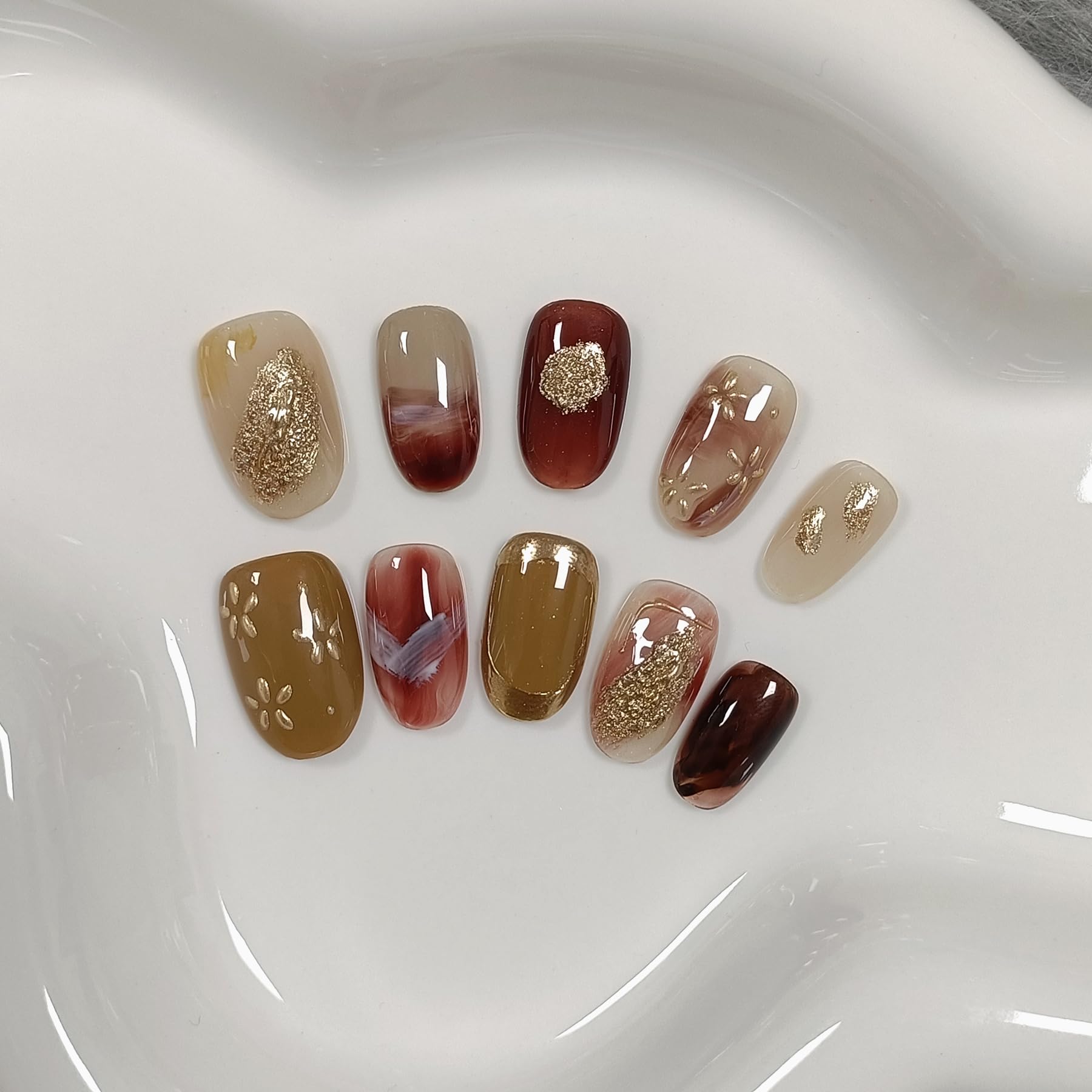 TENPAL 10-piece press-on nails set ready for mix-and-match styles.