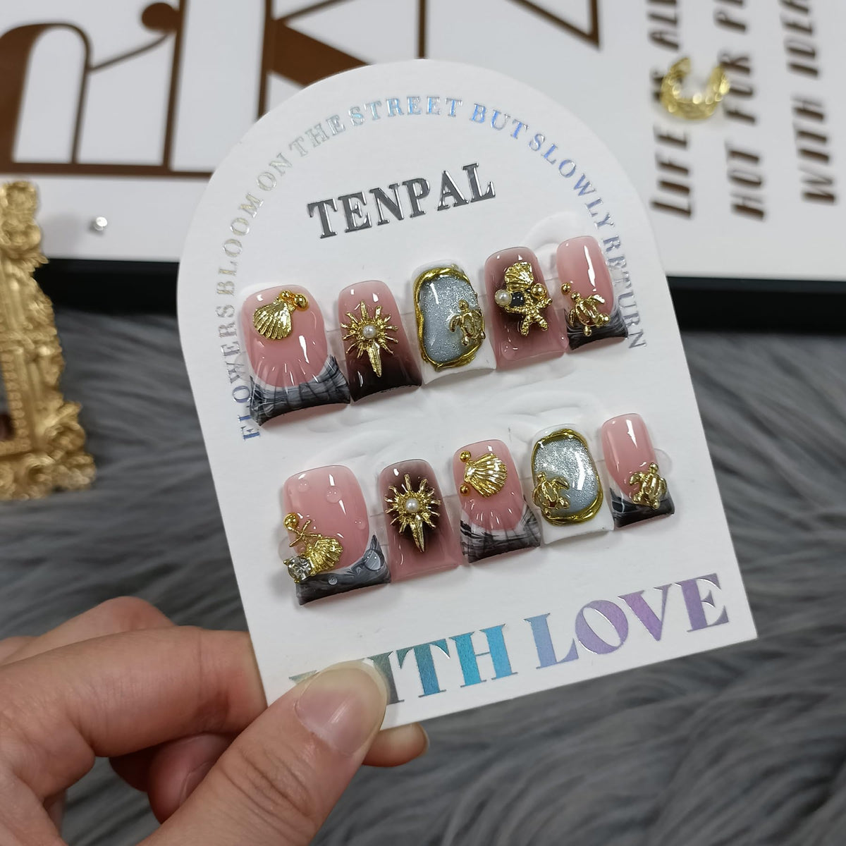 TENPAL Duckbill nails with cat-eye ocean metal finish, ideal for daily glam.