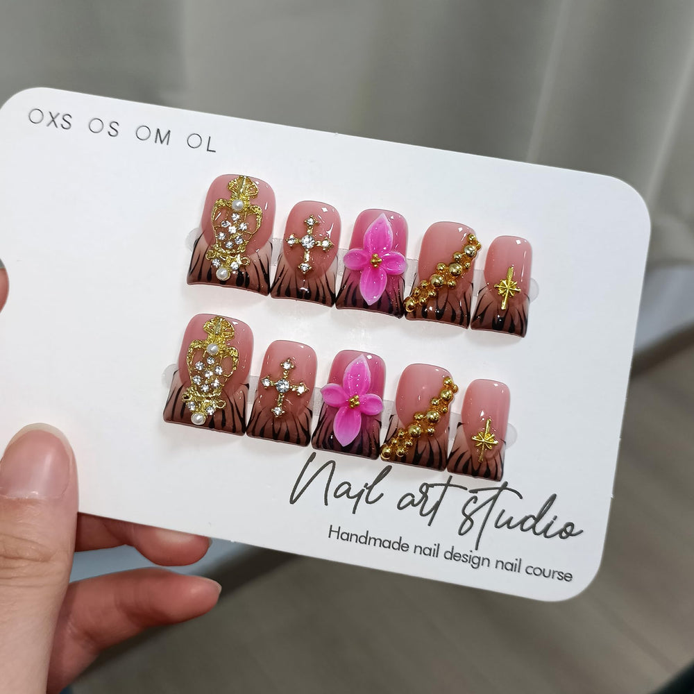 TENPAL salon-grade finish without UV light or drying time