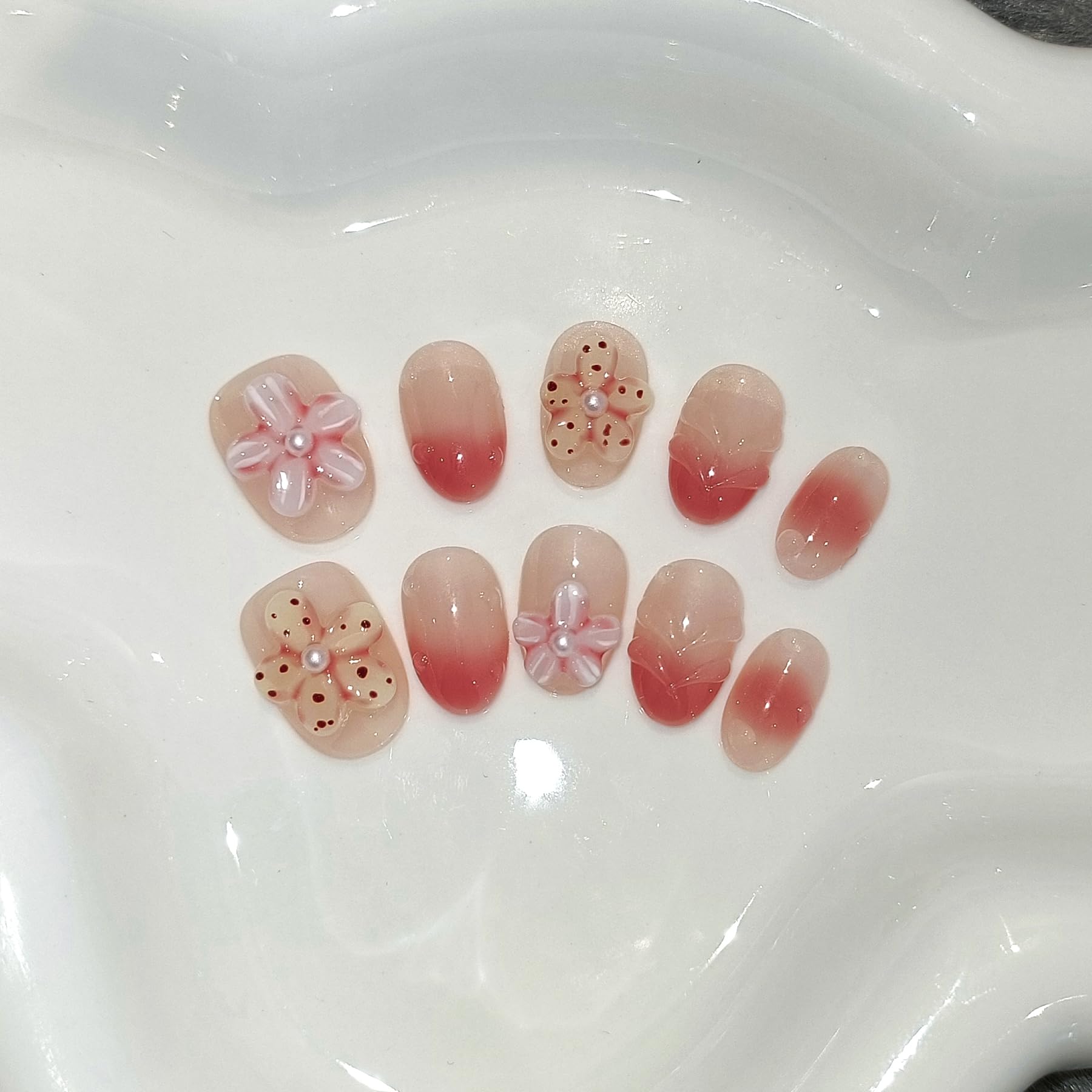 TENPAL teen-friendly coral nails perfect for summer vibes.