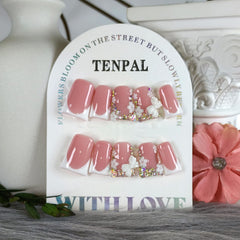 TENPAL tool-equipped nail kit includes adhesive, file, cuticle stick for easy at-home application