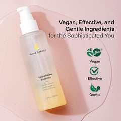TEREZ & HONOR Glow after use demonstrated on the skin.