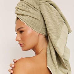 Vitamin E in Thanks to Nature formula nourishes hair during washing