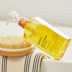 thanks to nature Shower Oil creamy lather envelops skin with vanilla fragrance.
