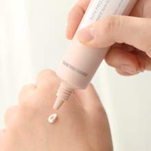 Thank You Farmer Sun Project Shimmer provides natural radiance for bare skin confidence.