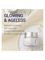 The Face Shop Yehwadam texture close-up – nourishing formula for smoother skin.