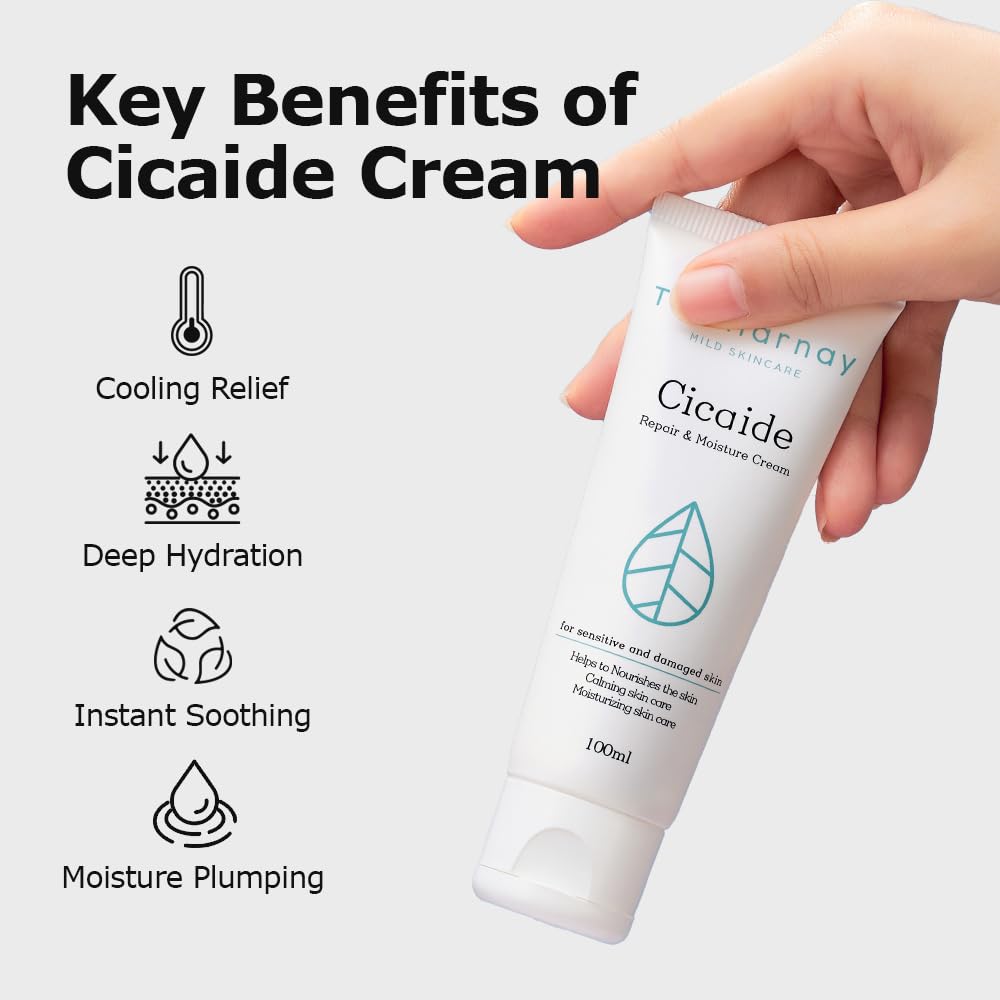 The harnay Cicaide Cream used as makeup base for better grip and longevity