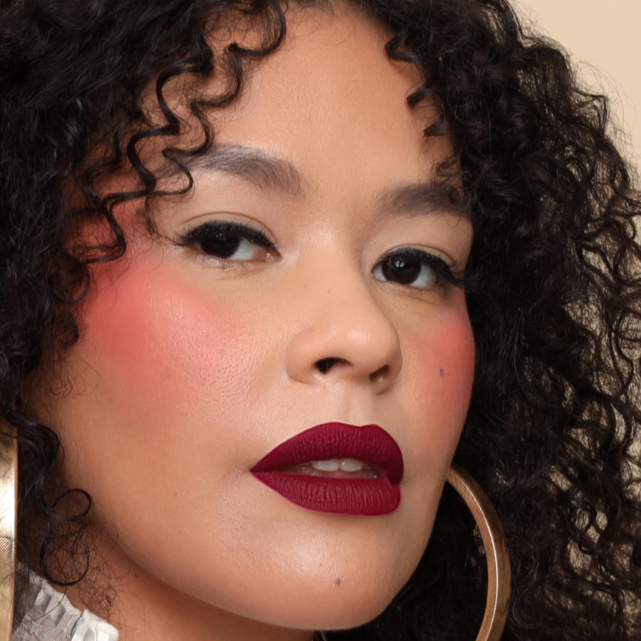 Vegan and cruelty-free lipstick suitable for everyday use