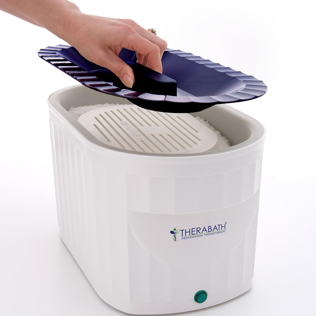 Therabath TB6 lid keeps wax clean and safe between sessions.