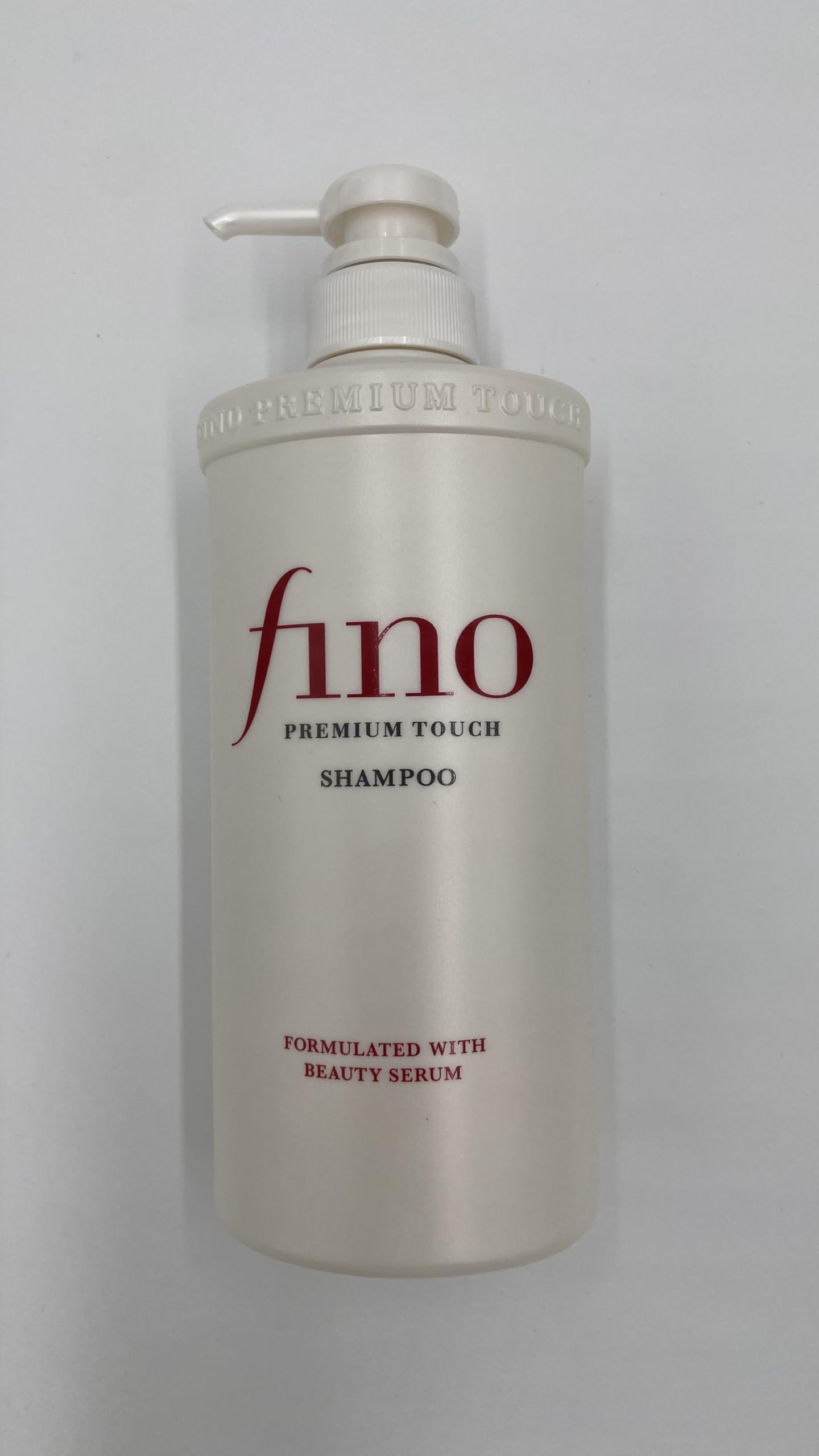 Hair swirl after using Thunder Tech JapanFino Premium Touch Moist Shampoo shows sleek strands