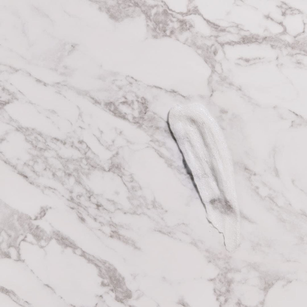 Thymes hyaluronate and jojoba beads close-up showing hydration boost.