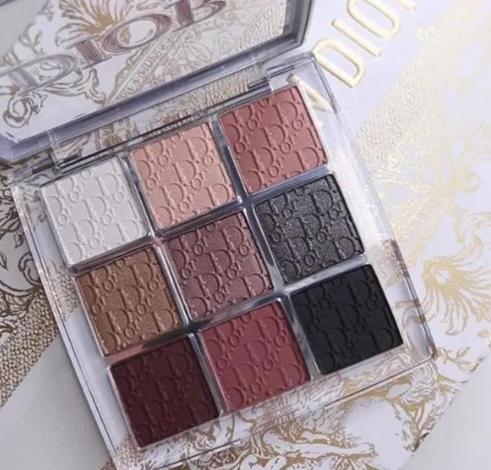 Tilbury Backstage Eye Palette 002 smoky-essentials compact for travel and on-the-go makeup