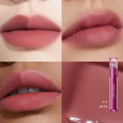 TIMEPHORIA Altera nude-pink swatch on lips for natural color and blur