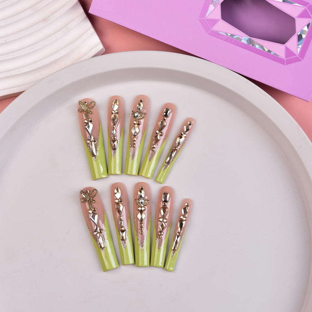 Tmani nail file included for quick shaping and precise application.