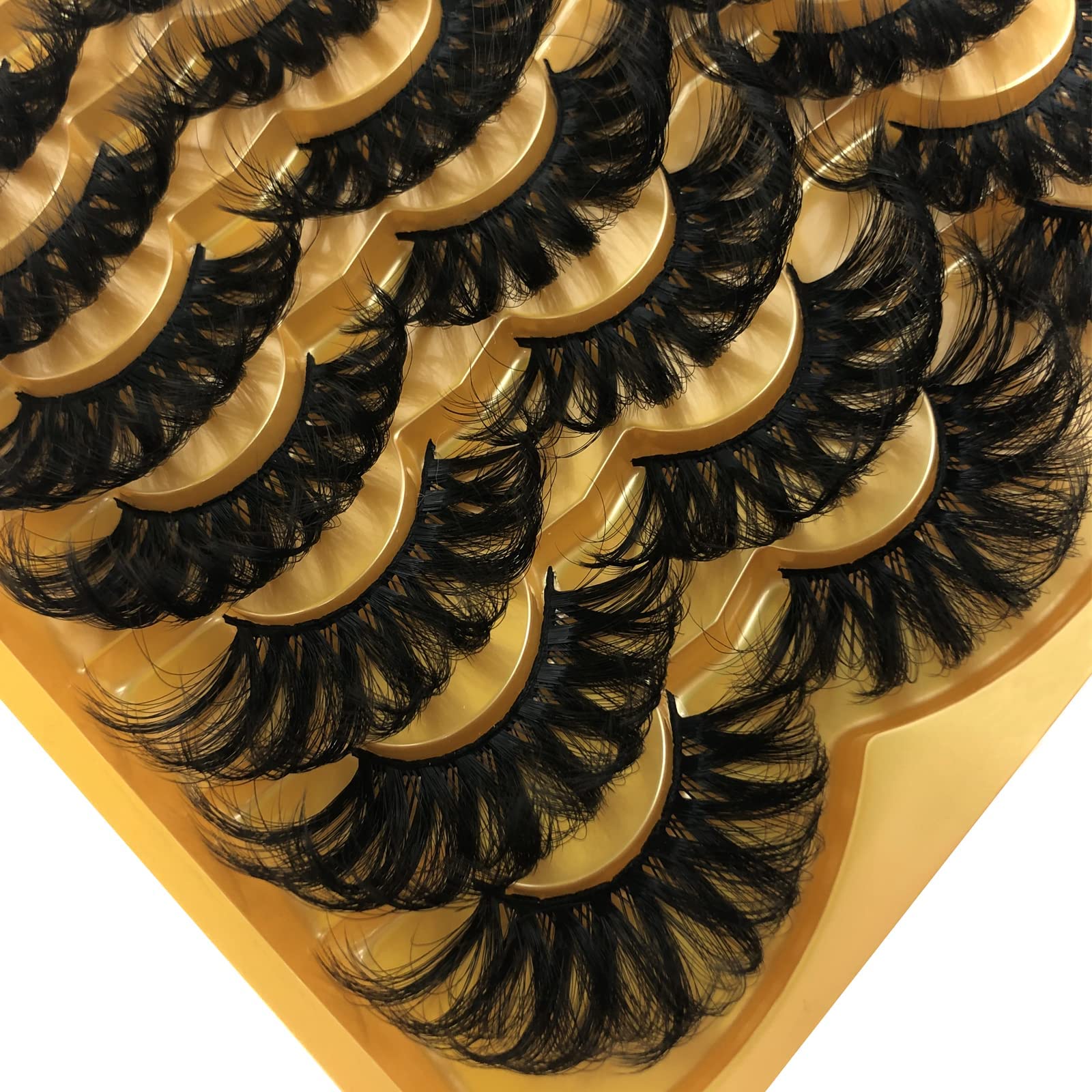 TMIELYBS wispy curled lashes showcased for everyday elegance and subtle drama.