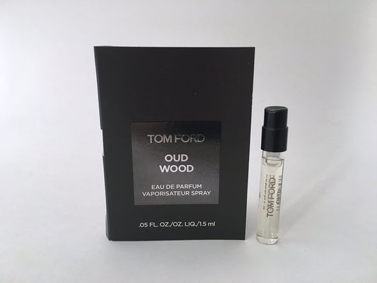 Tom Ford Oud Wood sample spray for on-the-go testing and aroma preview.