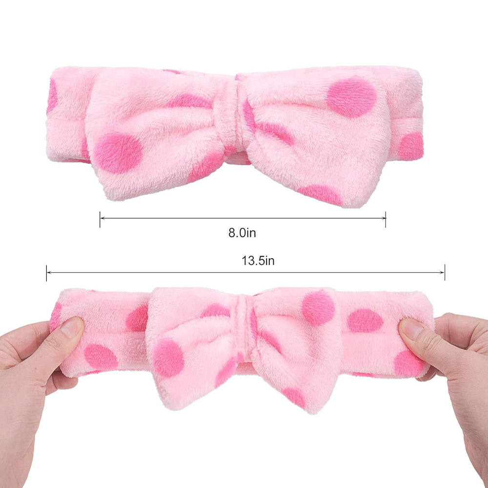 Tomolucky Direct coral fleece headband keeps hair dry during facial cleansing.