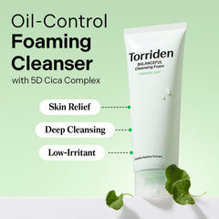 Torriden Balanceful Foam mousse texture shows ultra-fine bubbles for gentle cleansing.