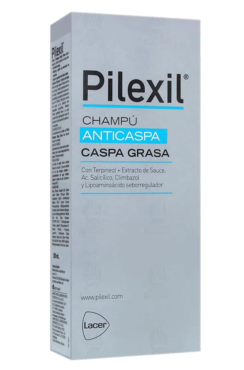 PileXil shampoo lather demonstrates cleansing action for oily scalp.