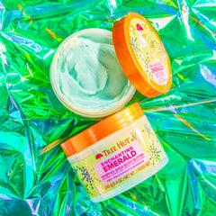 Tree Hut Enchanting Emerald after-bath refresh illustrates easy daily skin revitalization.