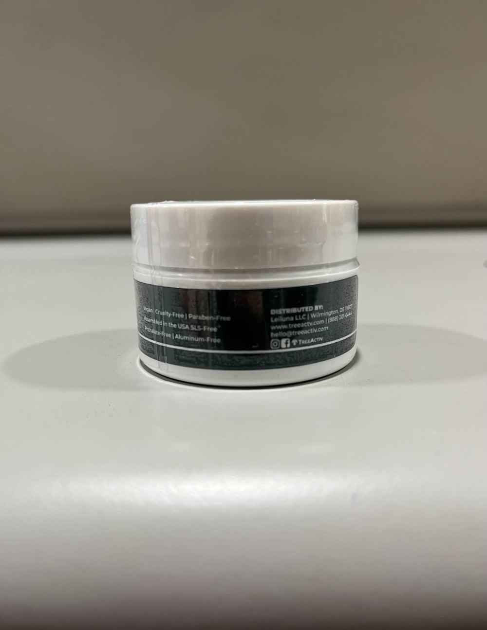 TreeActiv tea tree oil highlight suggests fresh aroma and cleansing benefits