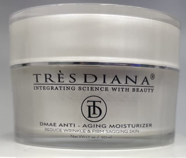 TRÈSDIANA DMAE moisturizer bottle close-up highlighting premium anti-aging formula for daily hydration.