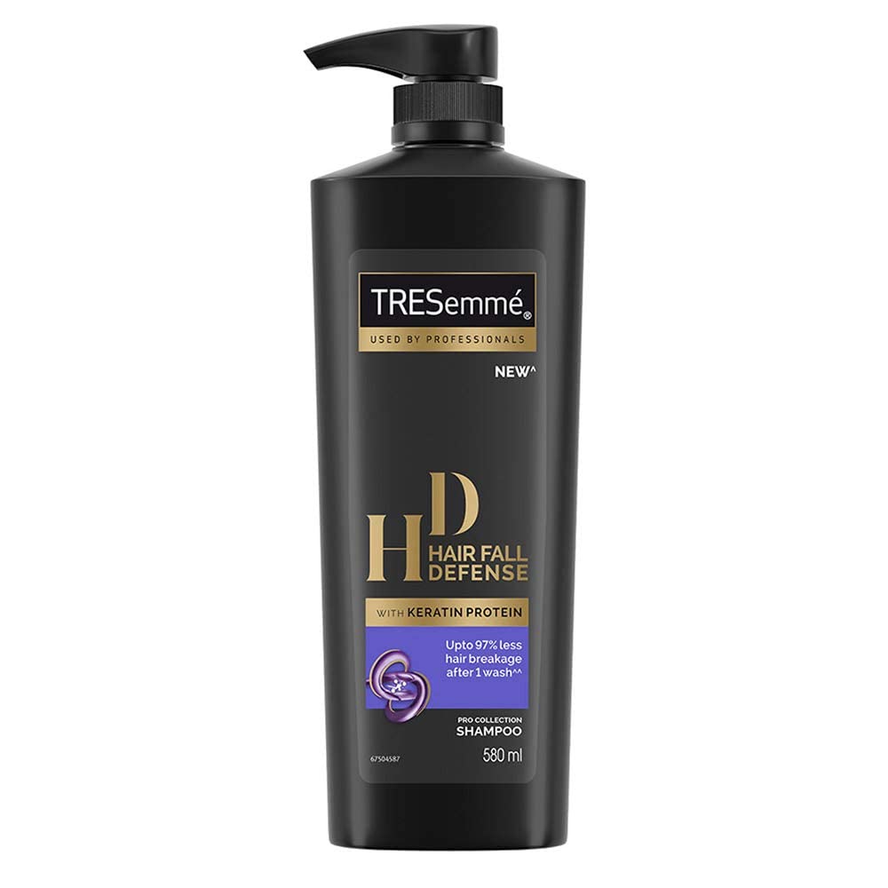 TRESemmé Hair Fall Defense shampoo bottle 580 ml for strengthened hair and reduced breakage.