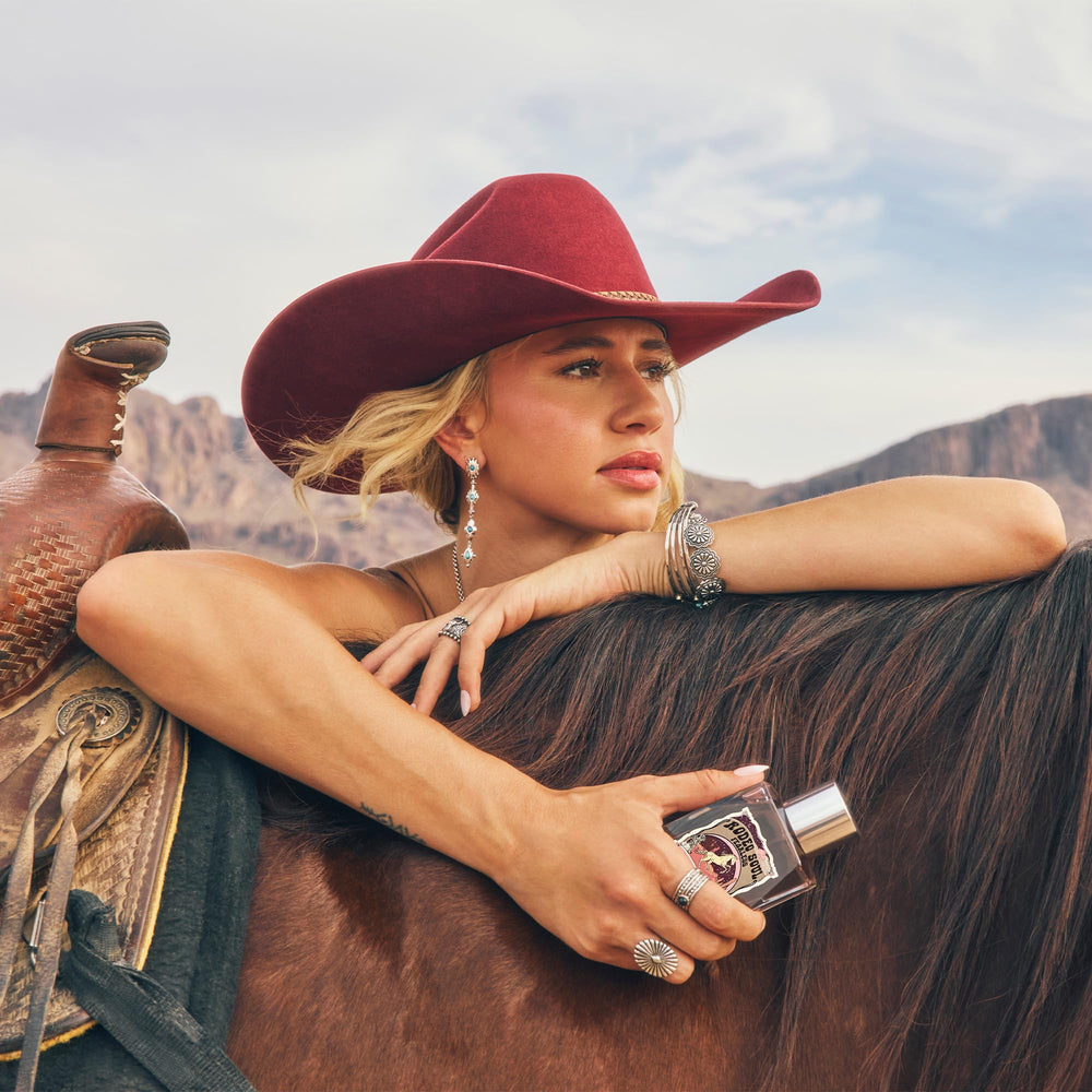 Rodeo Soul Fearless base notes showcasing Pink Moss and Sandalwood warmth