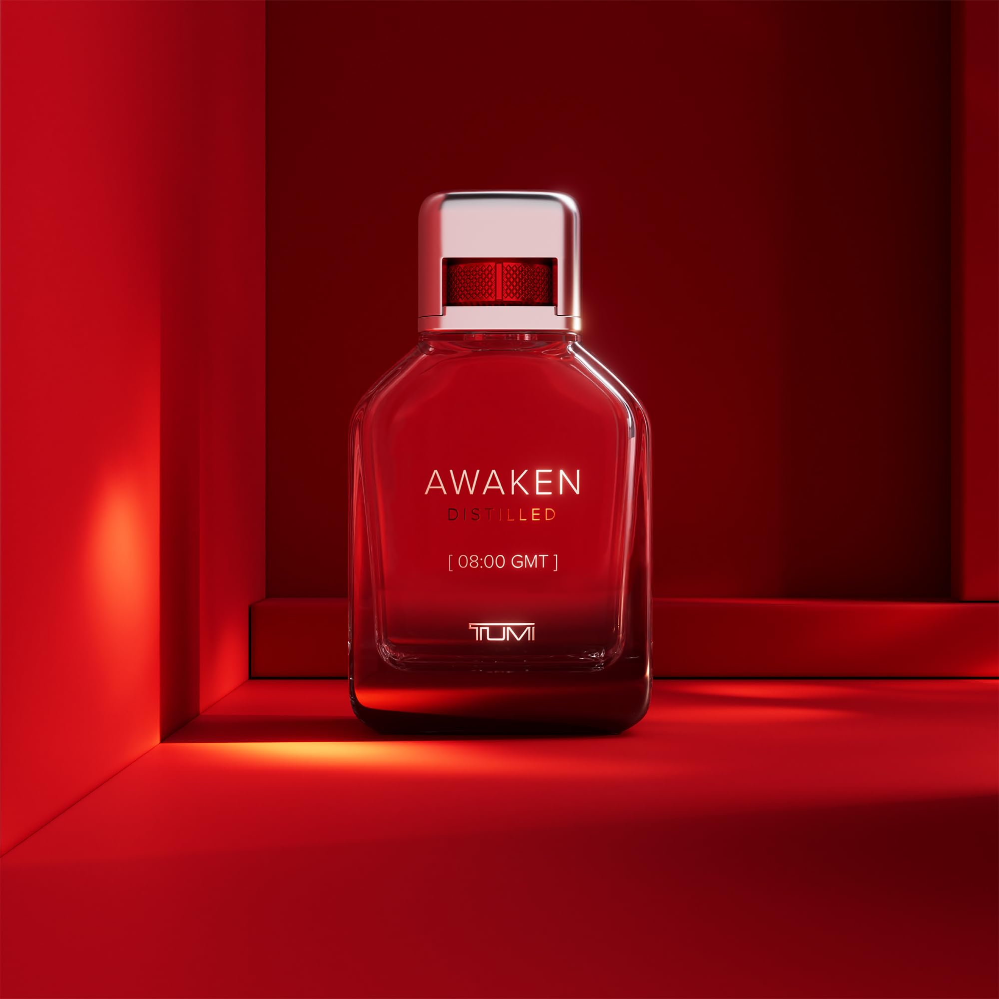 Travel packaging of TUMI Awaken Distilled reflecting jet-set lifestyle and practicality